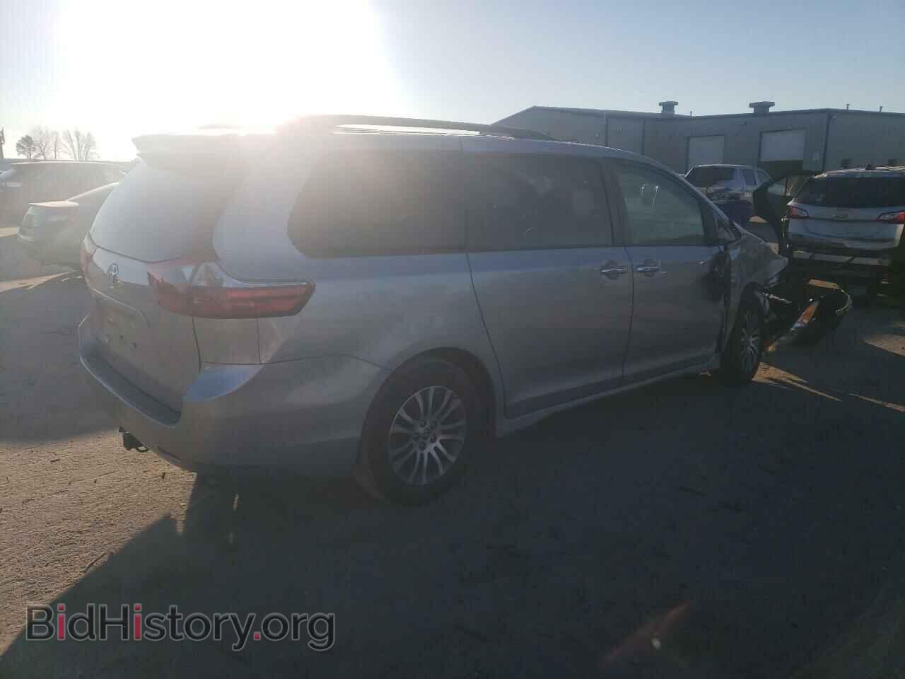 2020 TOYOTA All Models - VIN: 5TDYZ3DCXLS086529 - Фото 3