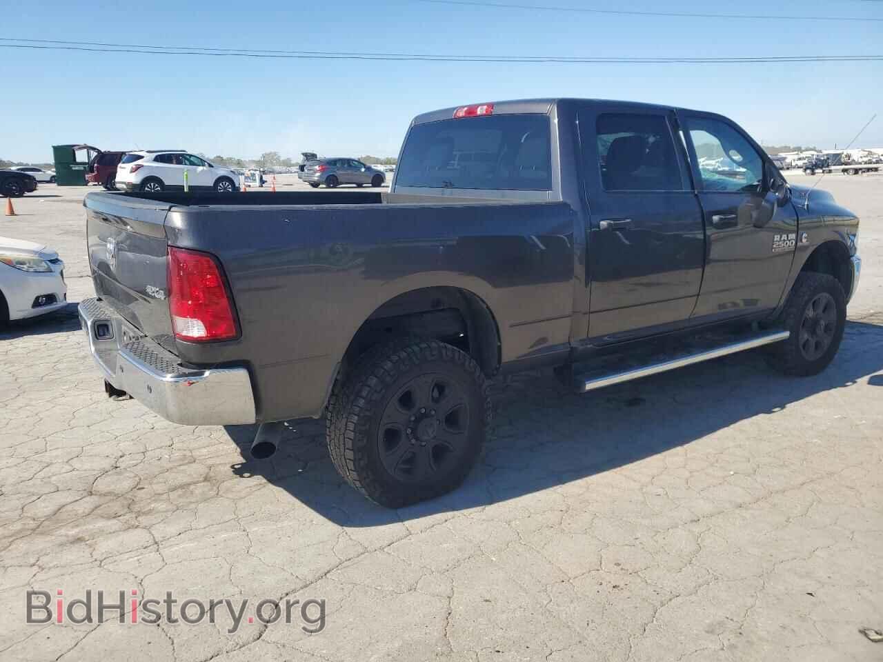 2017 RAM All Models - VIN: 3C6UR5CL7HG540244 - Photo 3