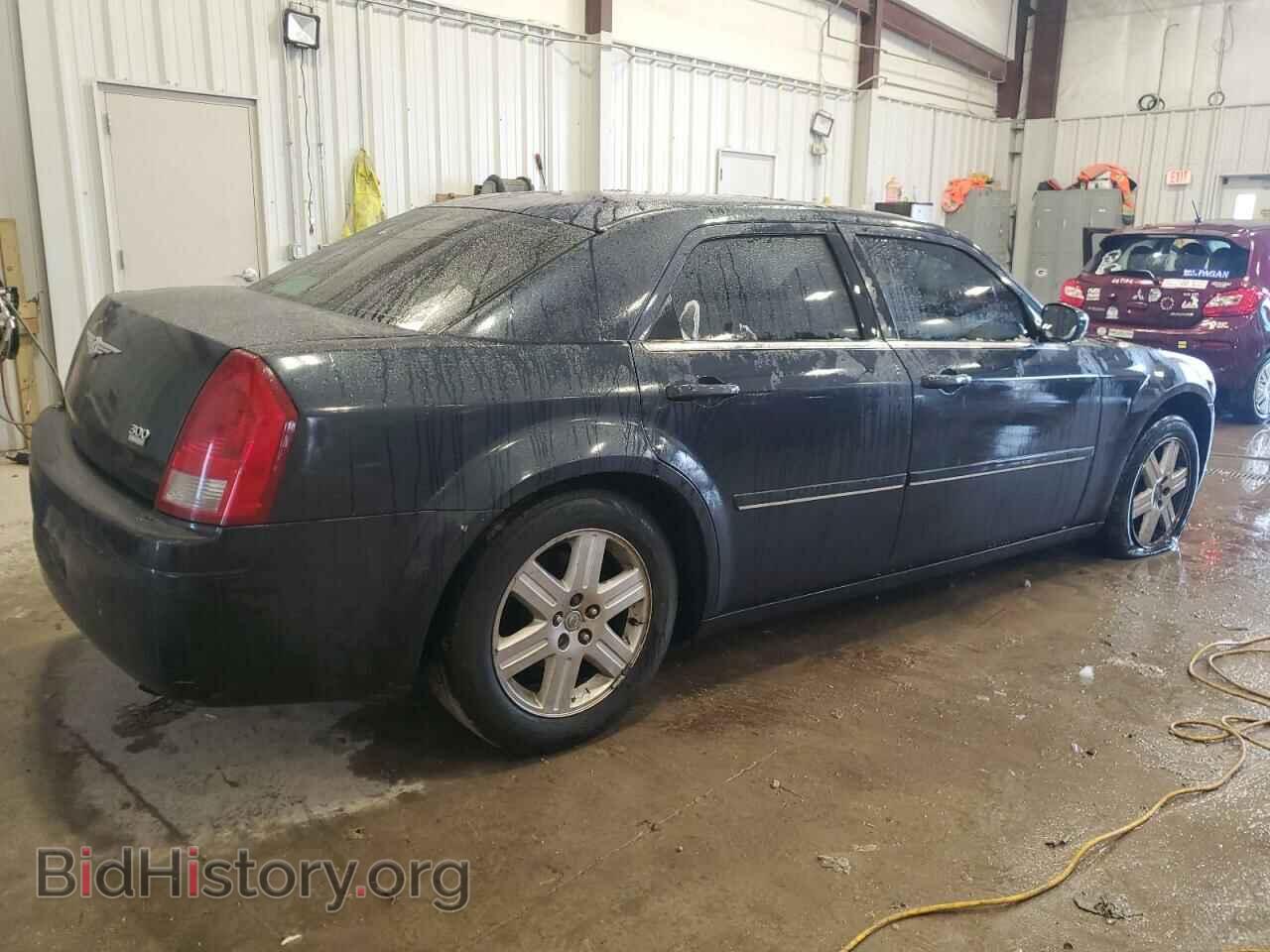 2005 CHRYSLER 300 - VIN: 2C3JA53G65H175819 - Фото 3
