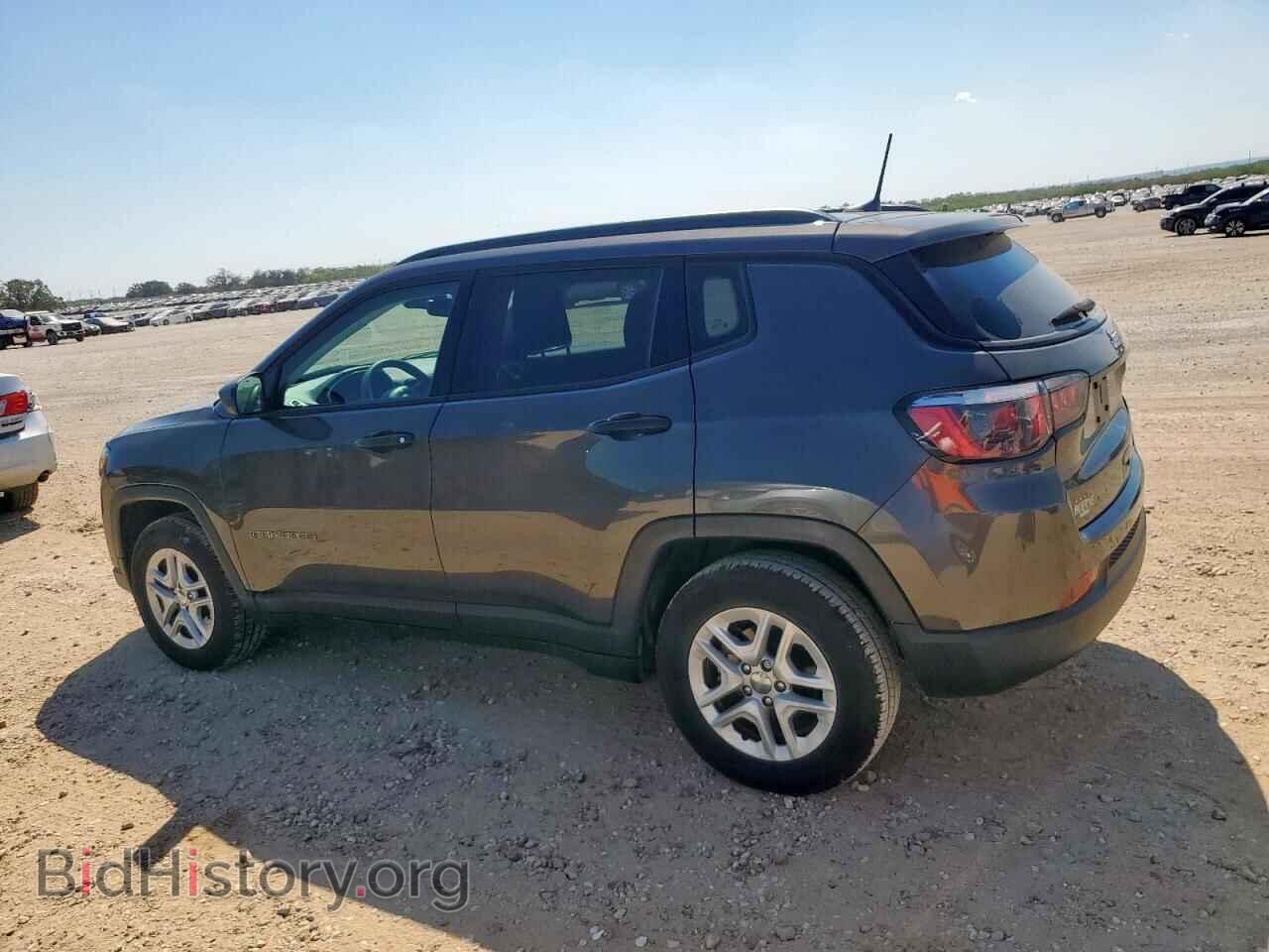 2018 JEEP COMPASS - VIN: 3C4NJCAB4JT123504 - Фото 2