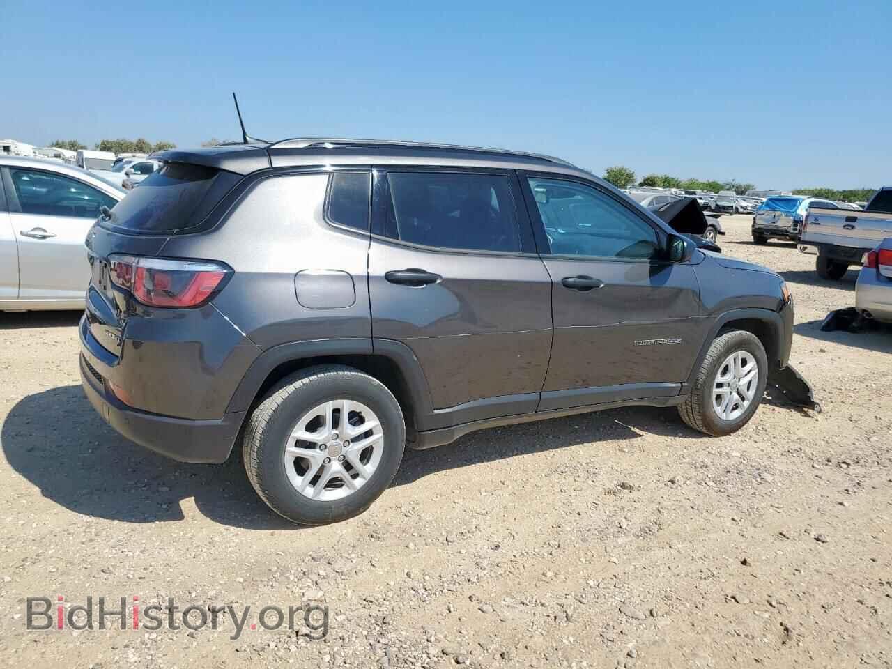 2018 JEEP COMPASS - VIN: 3C4NJCAB4JT123504 - Фото 3