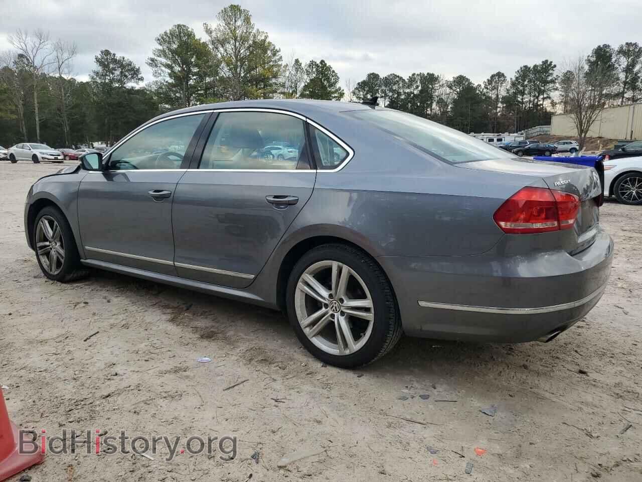 2013 VOLKSWAGEN PASSAT - VIN: 1VWCH7A31DC097718 - Фото 2