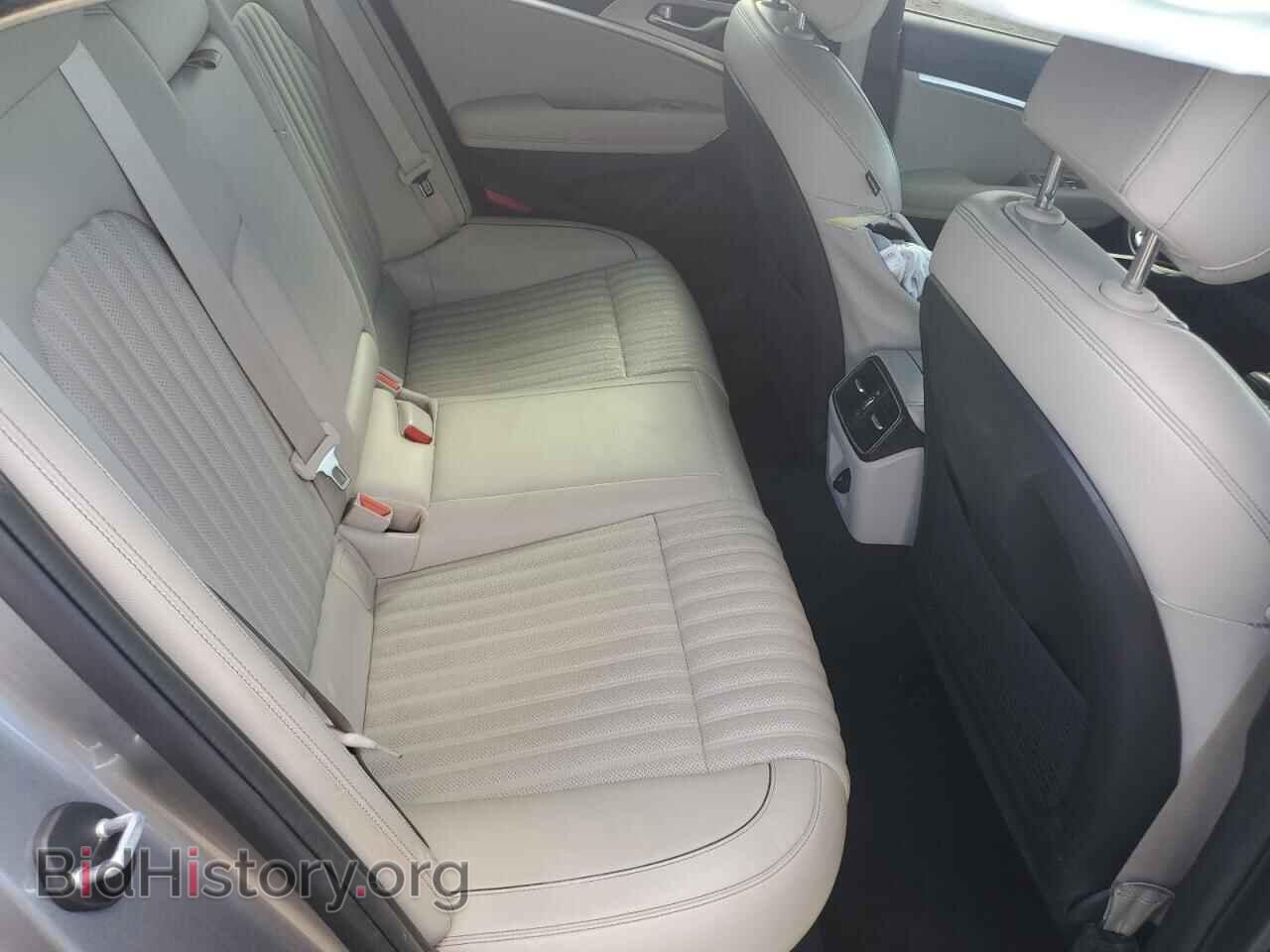 2022 GENESIS G70 BASE - VIN: KMTG54TE2NU082443 - Photo 10