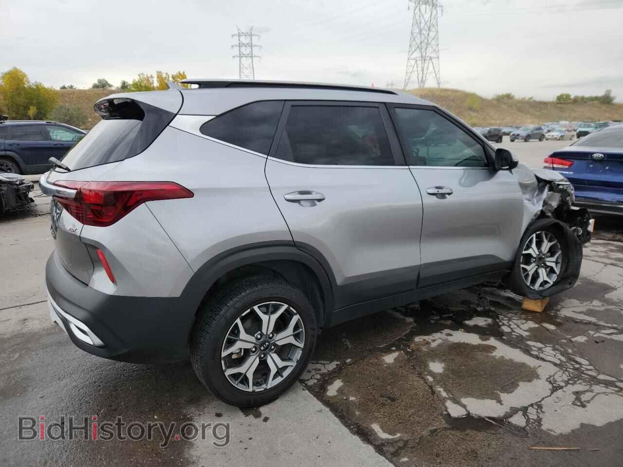 2021 KIA SELTOS - VIN: KNDERCAA1M7168876 - Фото 3