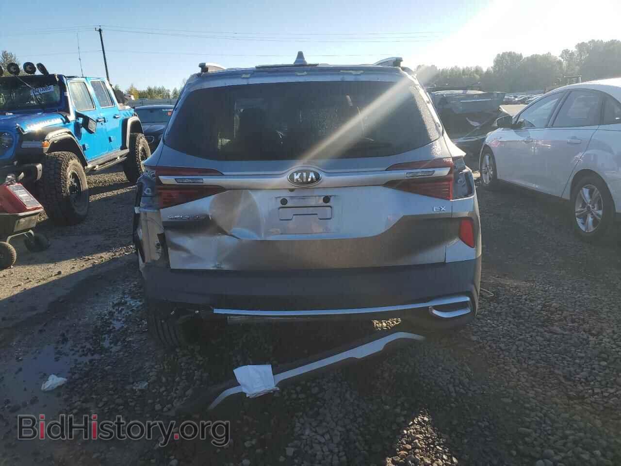 2021 KIA SELTOS - VIN: KNDERCAA9M7065642 - Фото 6