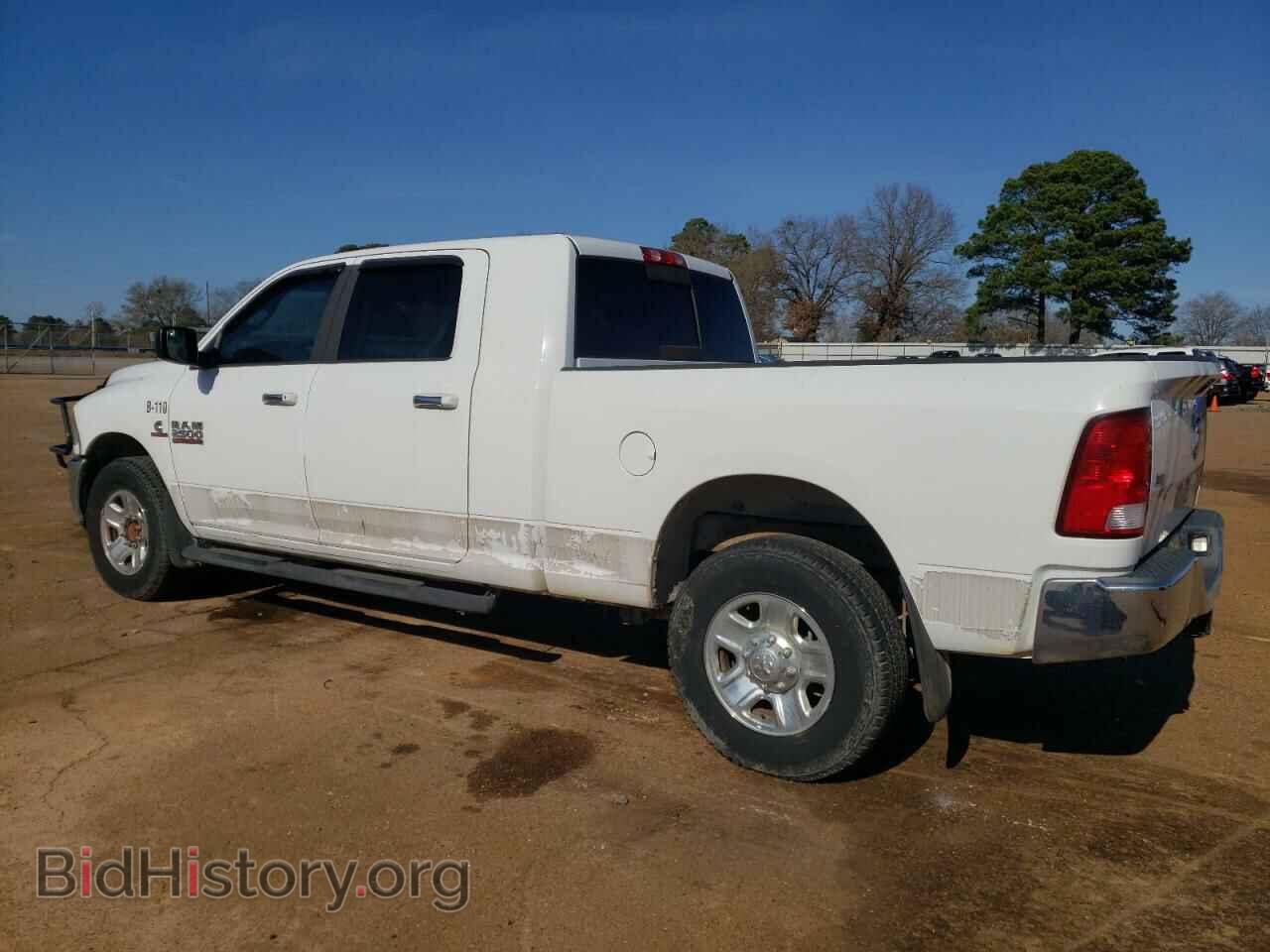2014 RAM All Models - VIN: 3C6UR4ML0EG211860 - Photo 2