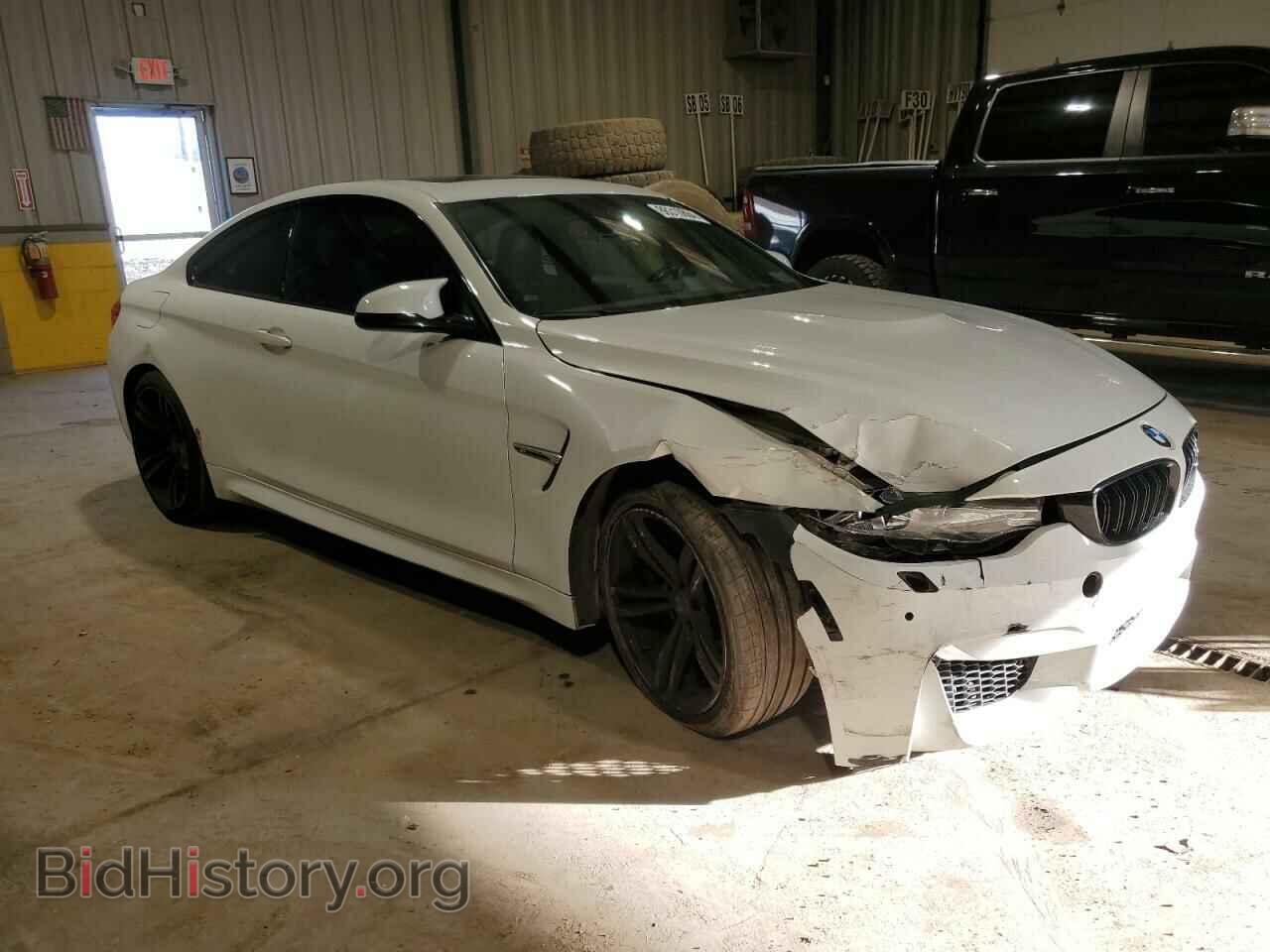 2015 BMW M4 - VIN: WBS3R9C59FK329932 - Фото 4