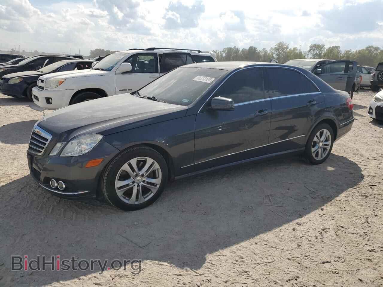Photo WDDHF5GB1BA263820 - MERCEDES-BENZ E-CLASS 2011