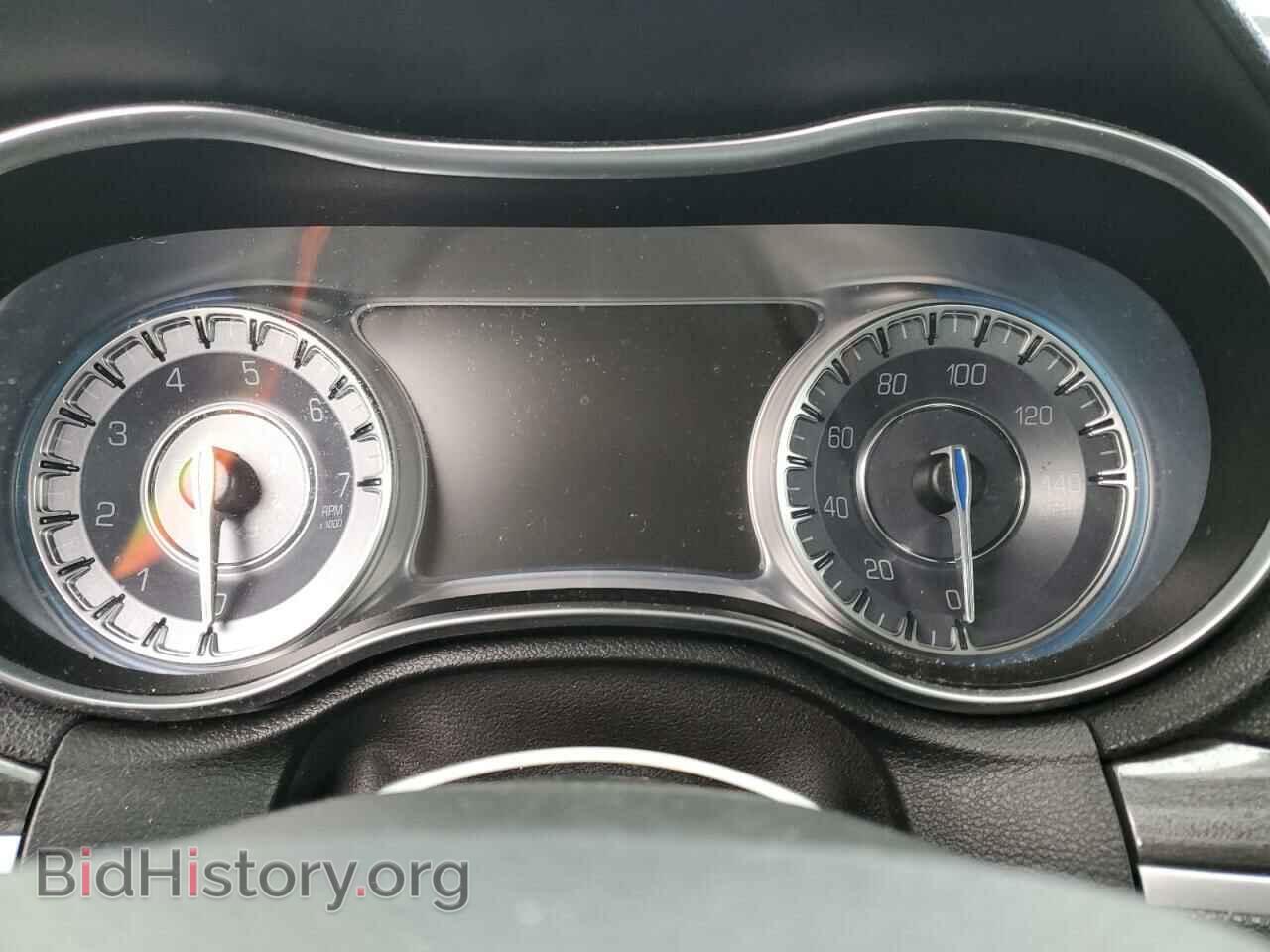2018 CHRYSLER 300 - VIN: 2C3CCAAG0JH294085 - Фото 9
