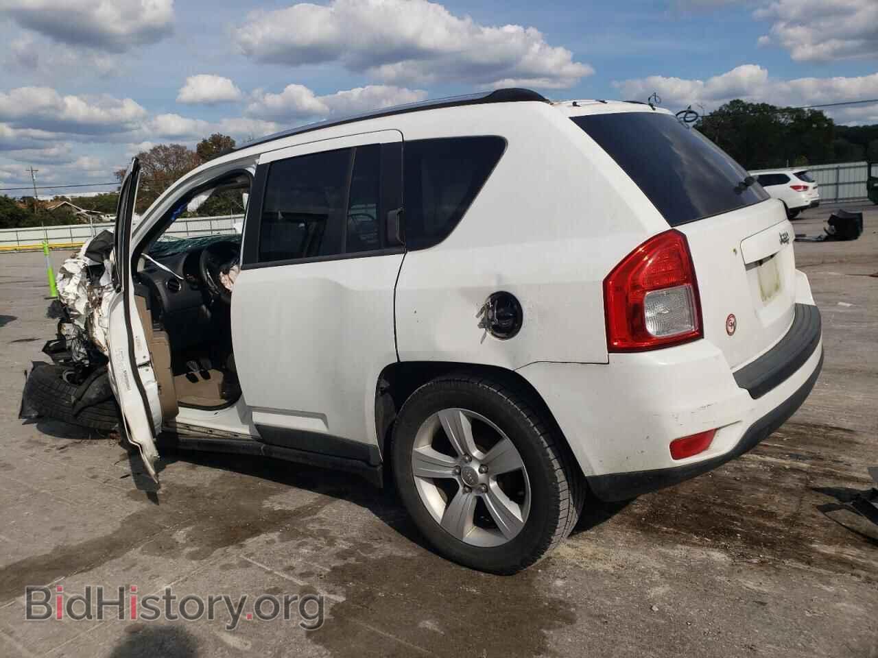 2011 JEEP COMPASS - VIN: 1J4NT1FA5BD182383 - Photo 2