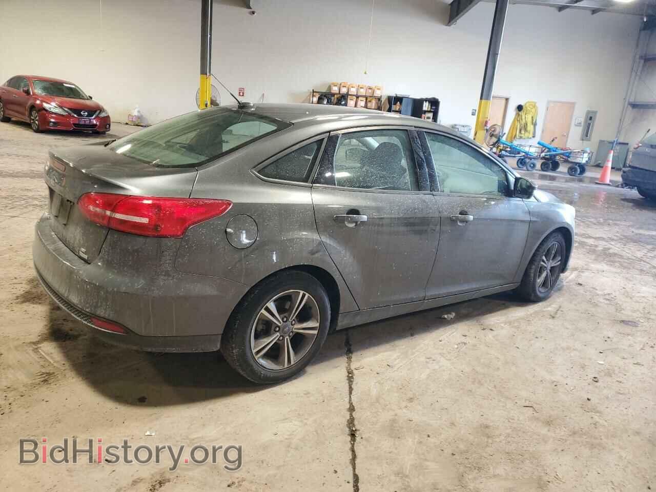 2017 FORD FOCUS - VIN: 1FADP3FE2HL305601 - Фото 3