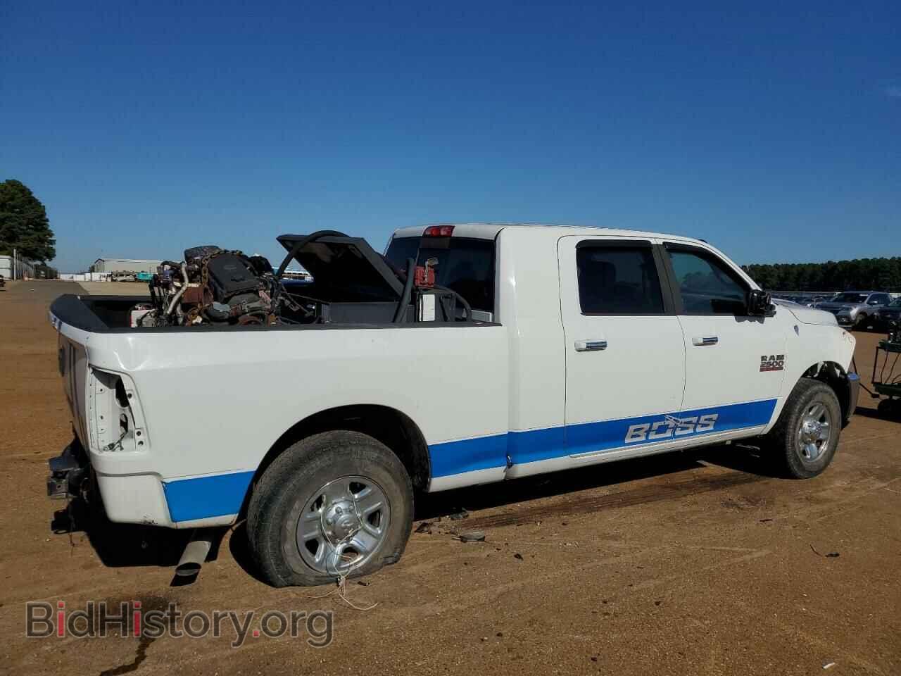 2014 RAM All Models - VIN: 3C6UR4ML2EG211861 - Photo 3