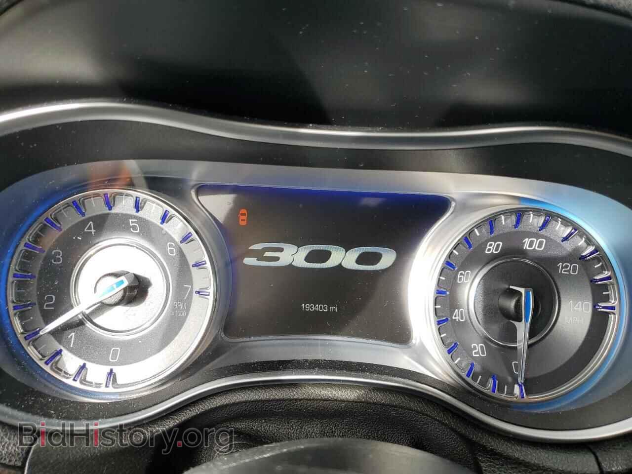 2016 CHRYSLER 300 - VIN: 2C3CCAEG0GH128409 - Фото 9