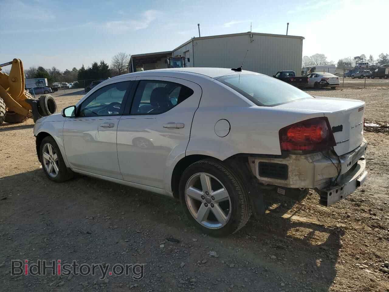 2011 DODGE AVENGER - VIN: 1B3BD1FB7BN573982 - Фото 2