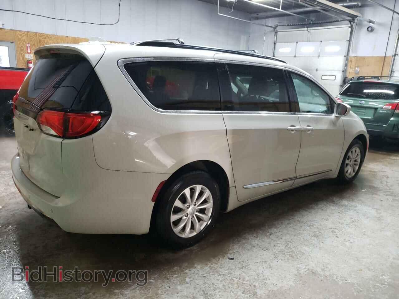 2017 CHRYSLER PACIFICA - VIN: 2C4RC1BG1HR551893 - Фото 3