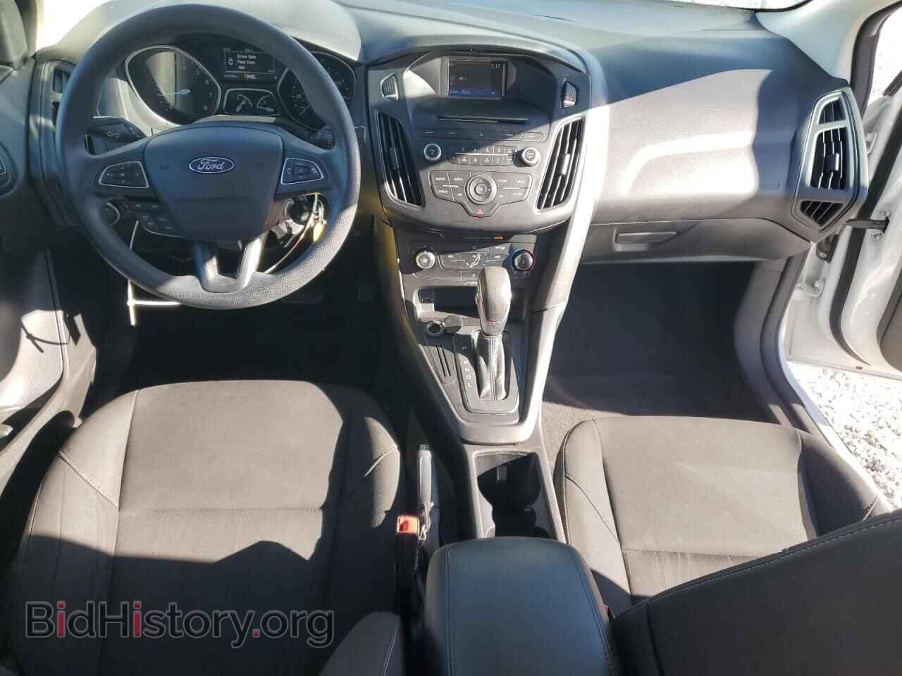 2017 FORD FOCUS - VIN: 1FADP3F23HL300106 - Photo 8
