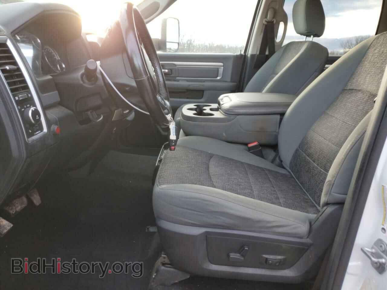 2016 RAM All Models - VIN: 3C6UR5MJ1GG305043 - Photo 7