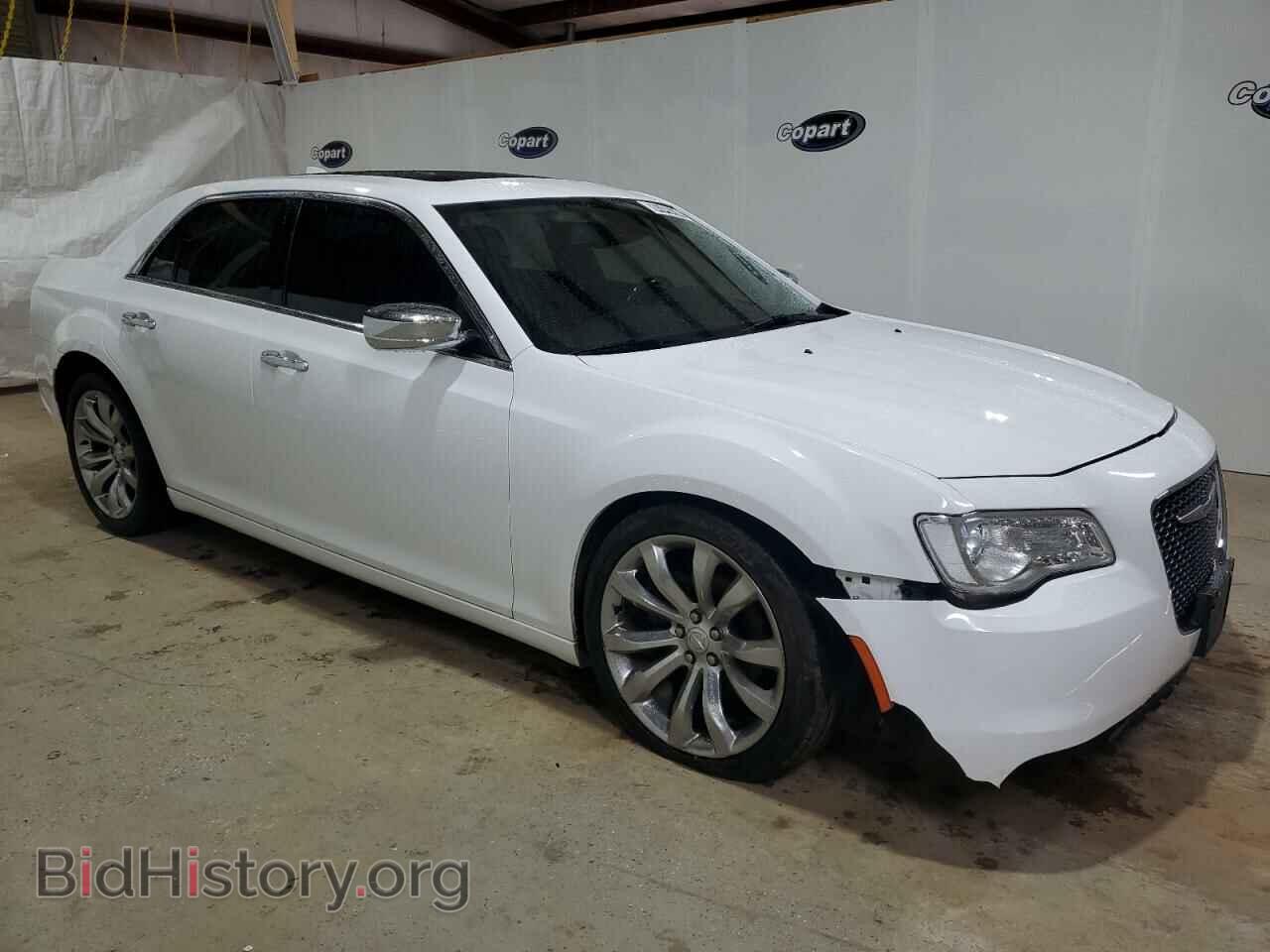 2019 CHRYSLER 300 - VIN: 2C3CCAEG7KH555577 - Фото 4
