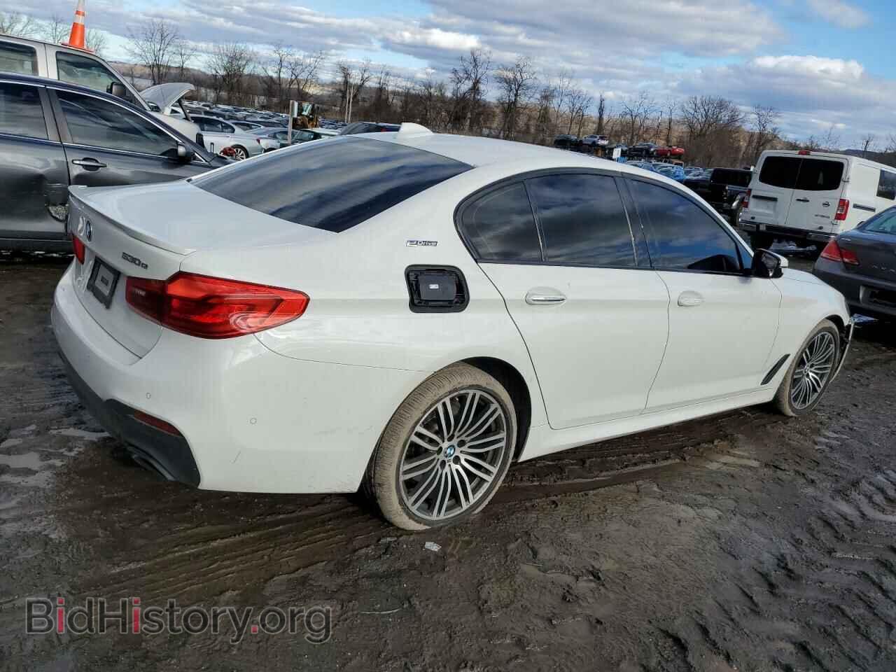 2018 BMW 5 SERIES - VIN: WBAJB1C55JB084217 - Фото 3