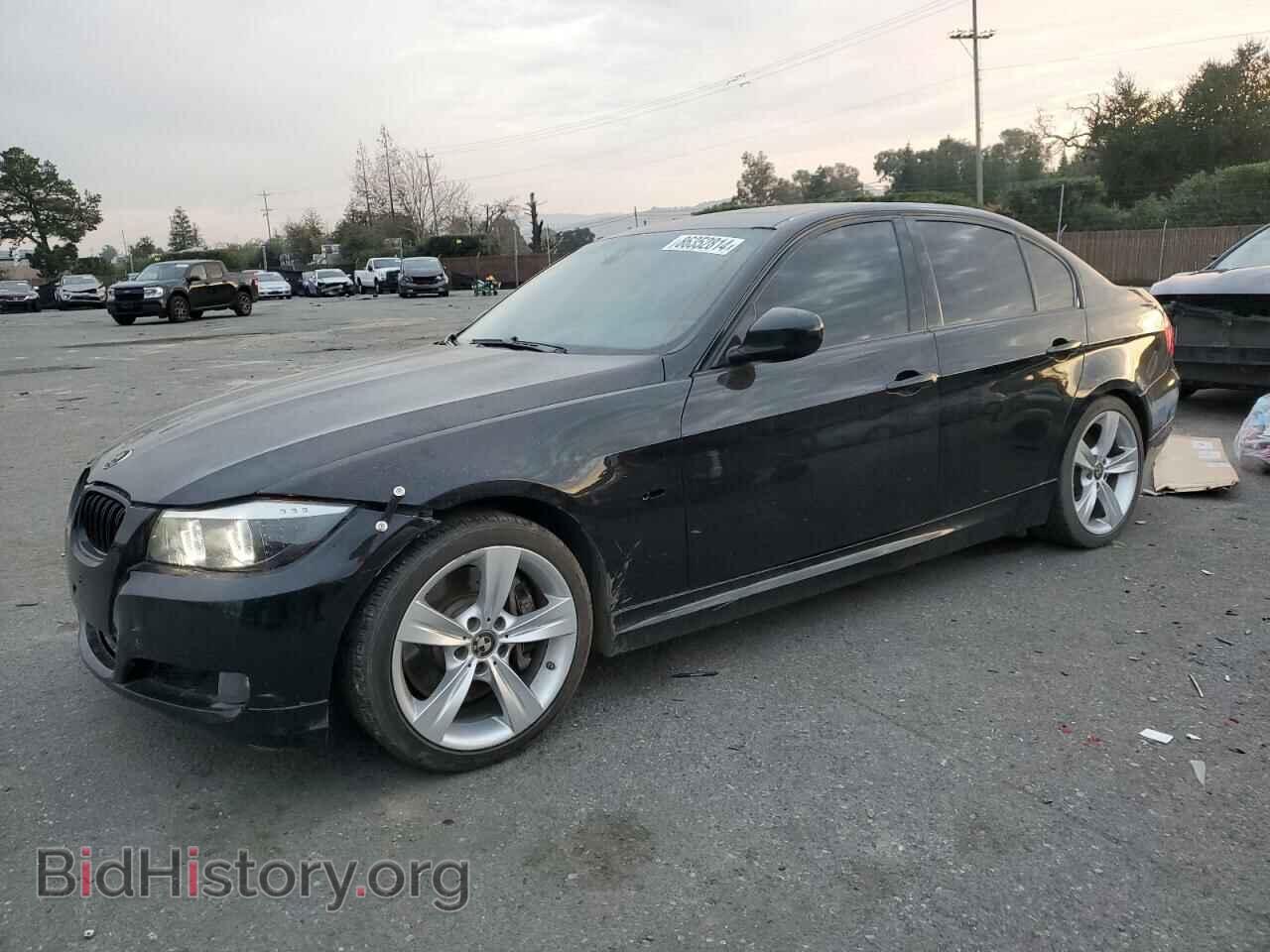 Фотография WBAPM77549NL88652 - BMW 3 SERIES 2009