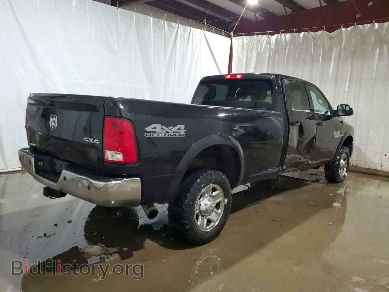 2017 RAM All Models - VIN: 3C6UR5HLXHG779912 - Photo 3