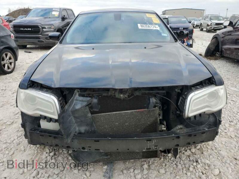 2015 Chrysler 300 (VIN 2C3CCAAG9FH830202) — photo 5 of 13