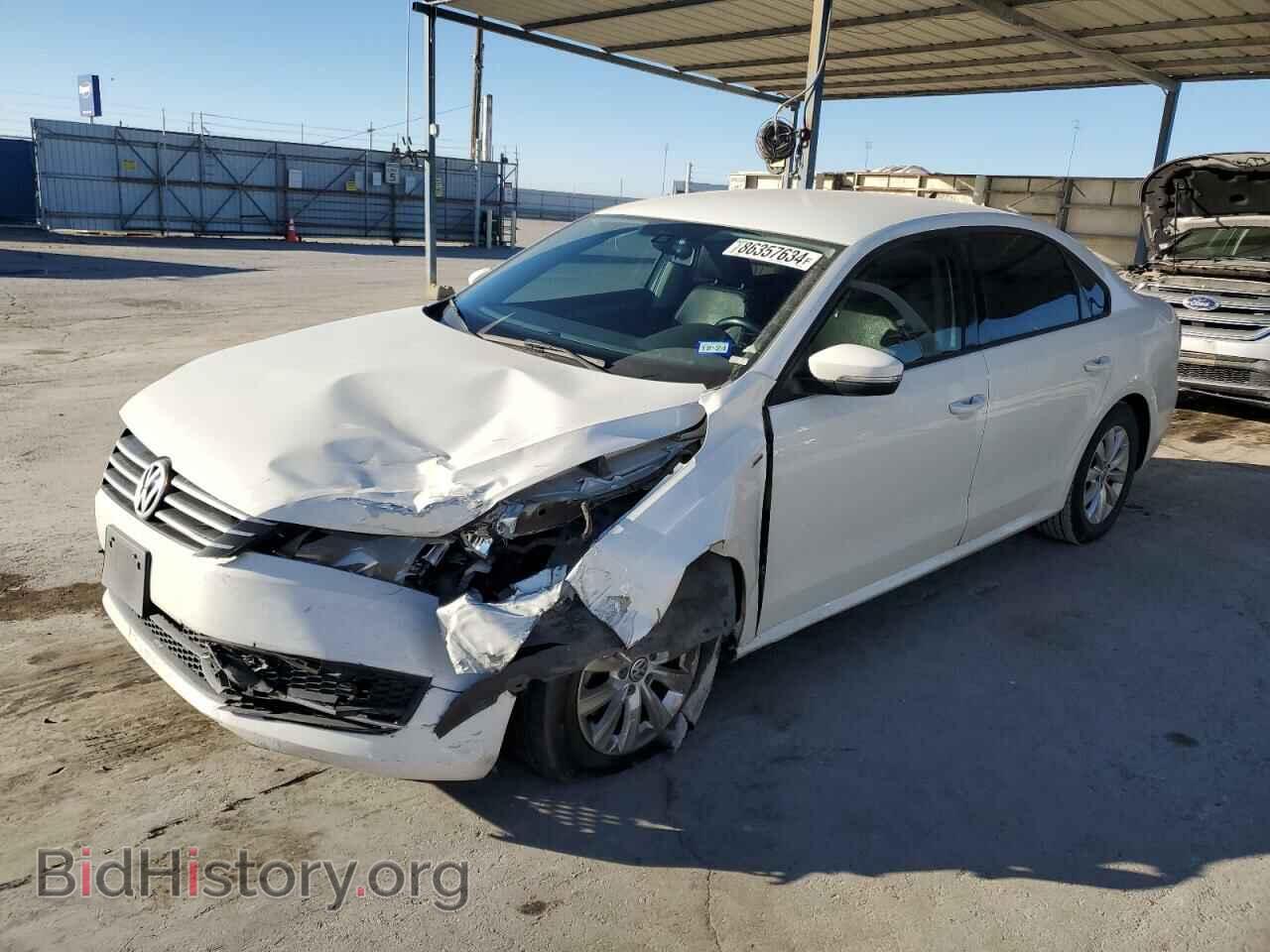 Фотография 1VWAT7A31FC005595 - VOLKSWAGEN PASSAT 2015
