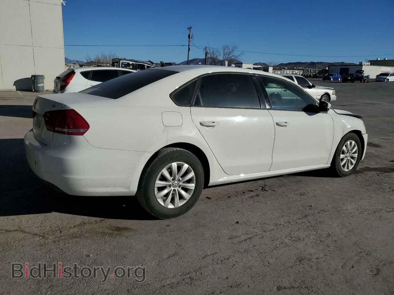 2015 VOLKSWAGEN PASSAT - VIN: 1VWAT7A31FC005595 - Фото 3