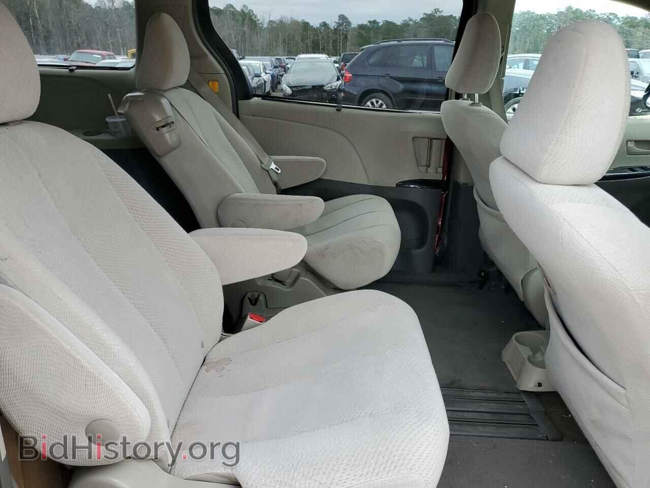 2012 TOYOTA All Models - VIN: 5TDKK3DC7CS215742 - Фото 11