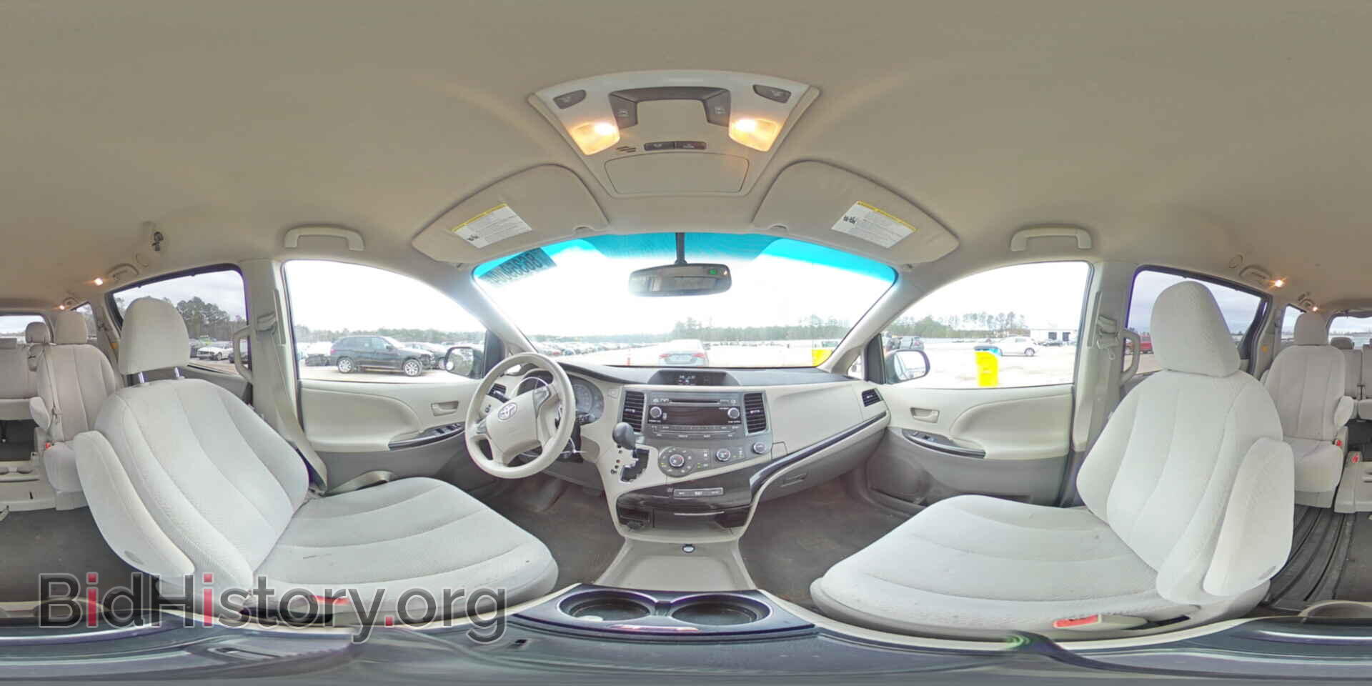 2012 TOYOTA All Models - VIN: 5TDKK3DC7CS215742 - Фото 14