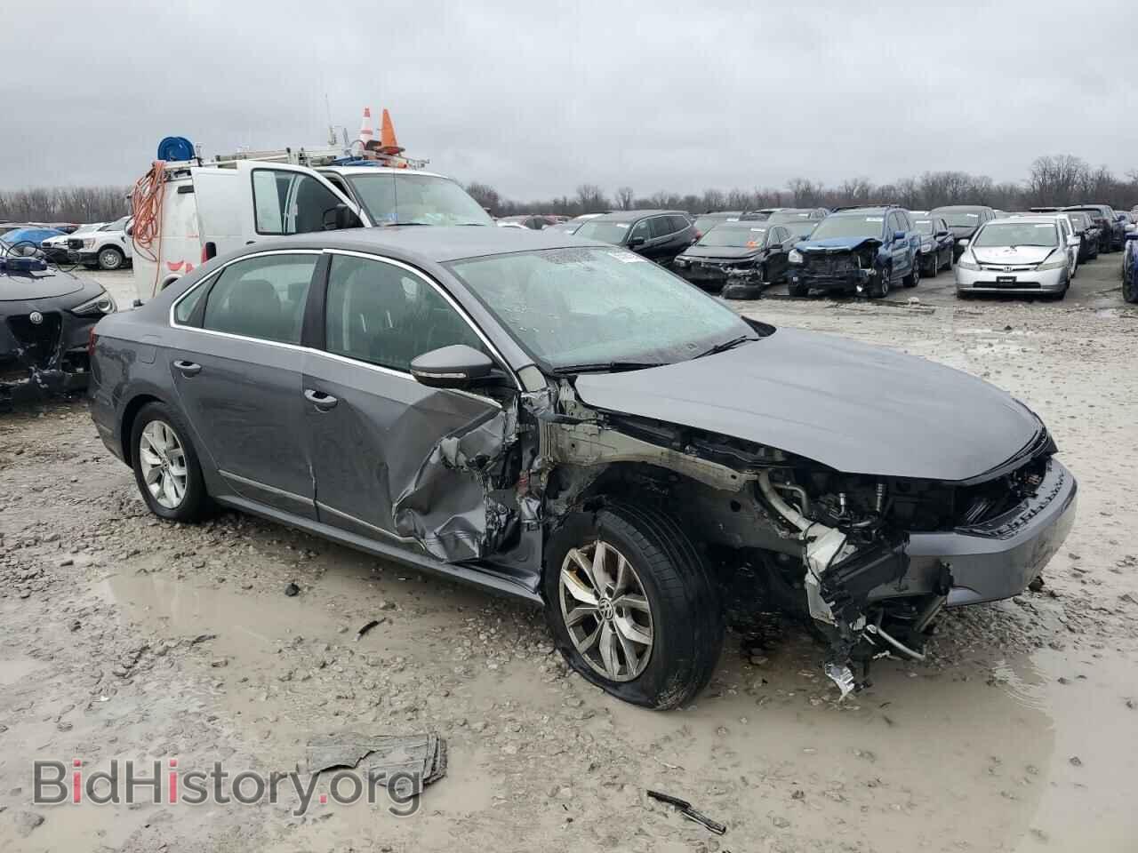 2017 VOLKSWAGEN PASSAT - VIN: 1VWAT7A31HC064598 - Фото 4