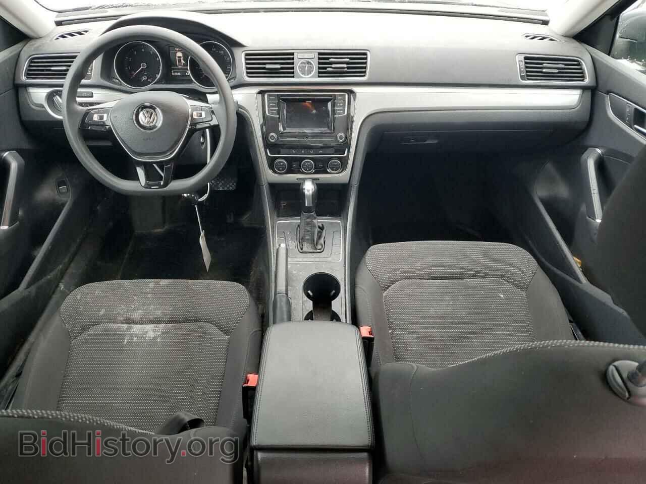 2017 VOLKSWAGEN PASSAT - VIN: 1VWAT7A31HC064598 - Фото 8