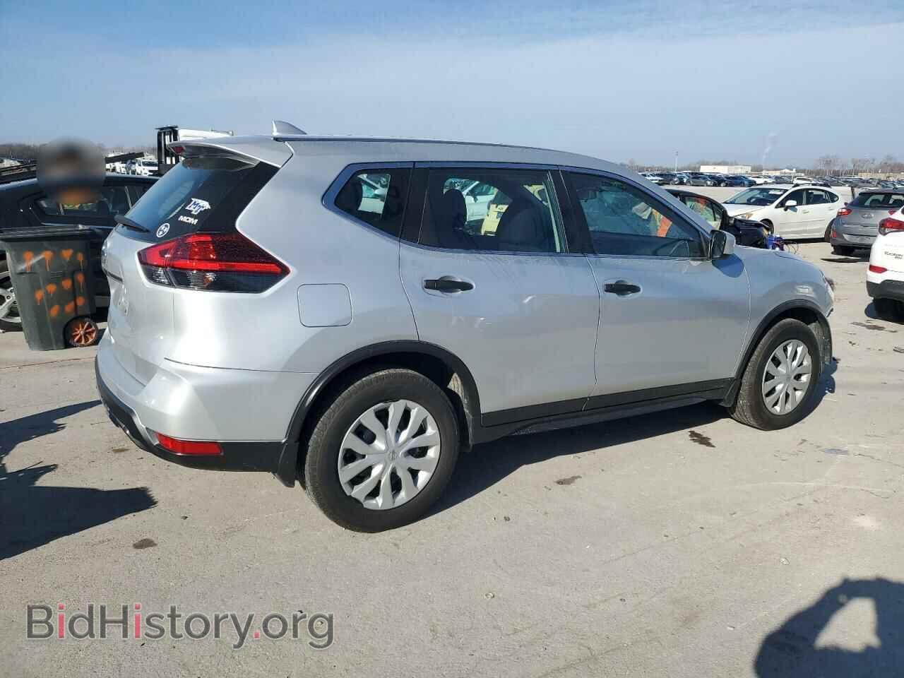2017 NISSAN ROGUE - VIN: 5N1AT2MT2HC813504 - Фото 3