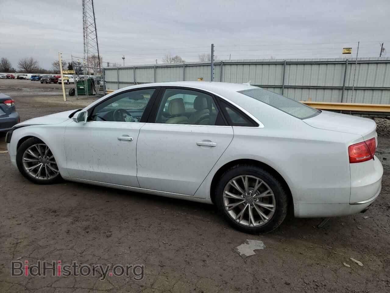 2012 AUDI A8 - VIN: WAUAVAFD0CN036751 - Photo 2