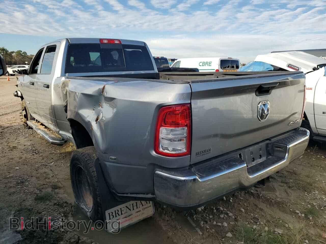 2022 RAM 3500 - VIN: 3C63RRGLXNG317382 - Фото 2