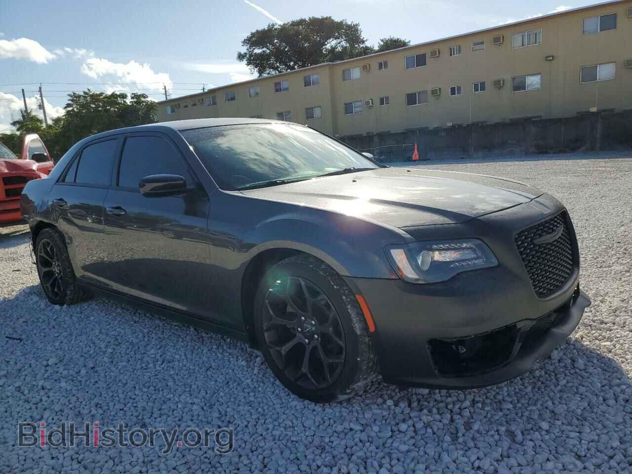 2019 CHRYSLER 300 - VIN: 2C3CCAAG4KH743530 - Фото 4