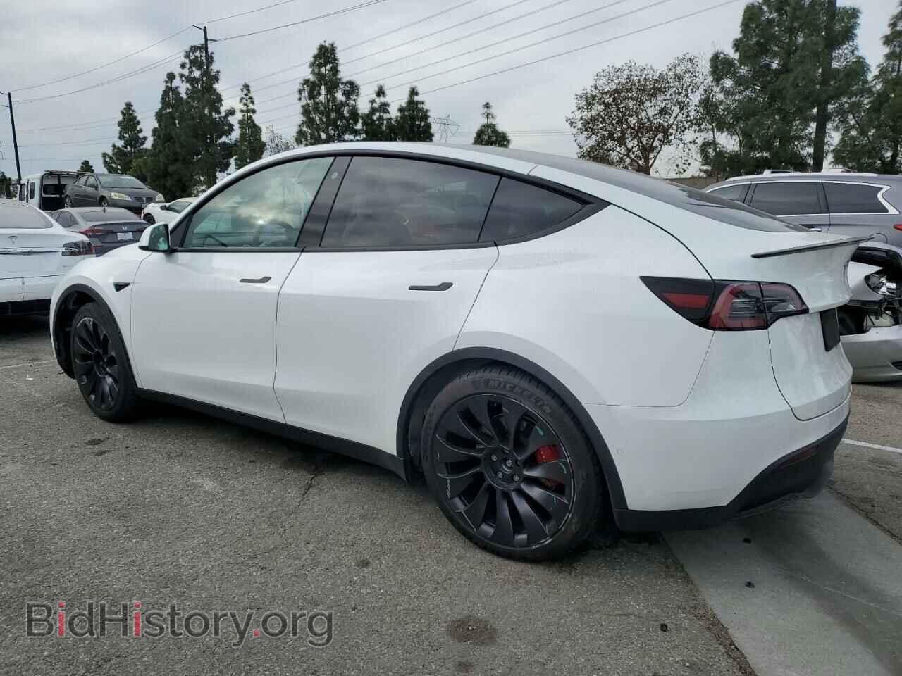 2022 TESLA MODEL Y - VIN: 7SAYGDEFXNF407631 - Фото 2