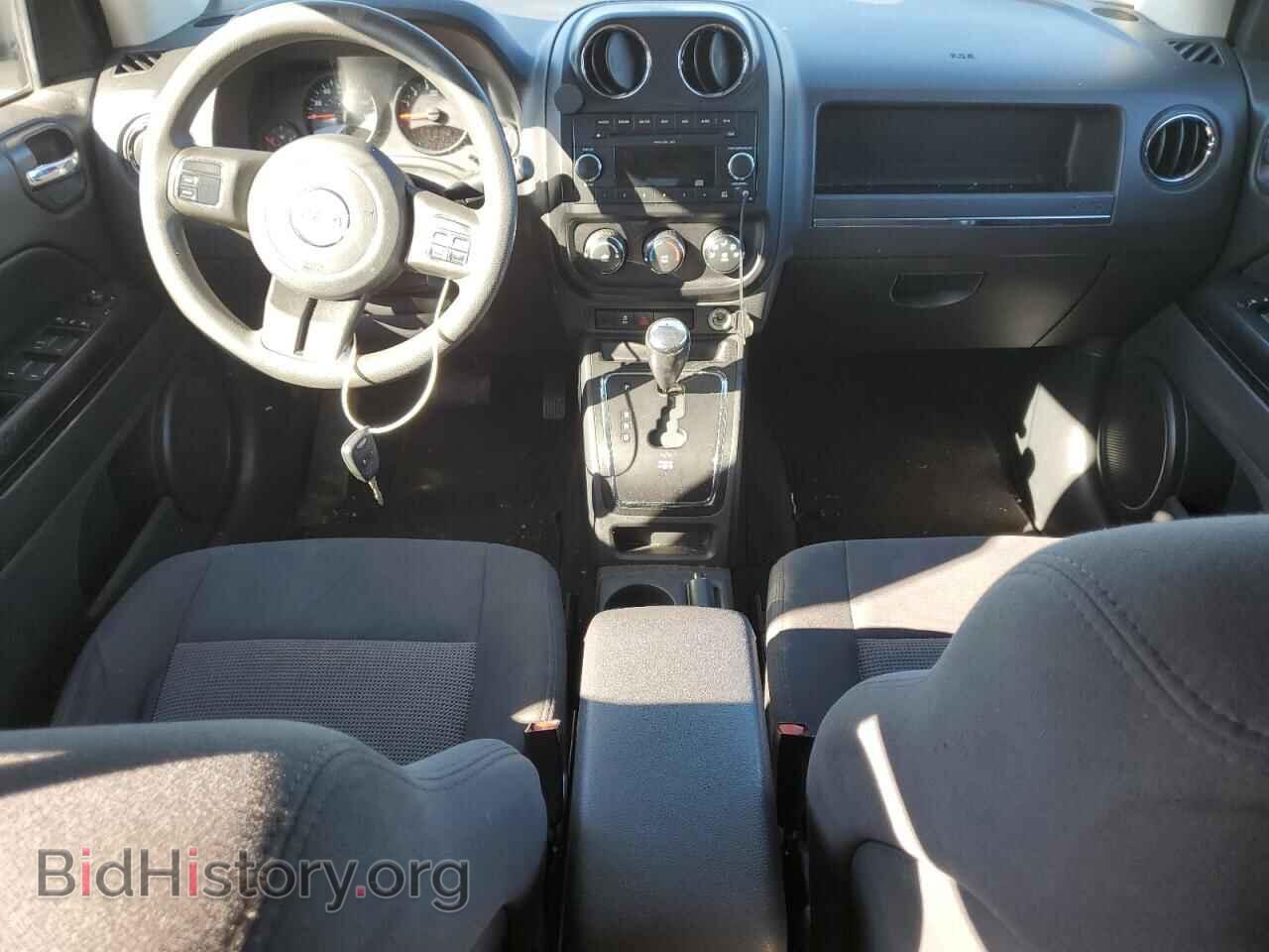 2011 JEEP COMPASS - VIN: 1J4NF1FB5BD235146 - Фото 8