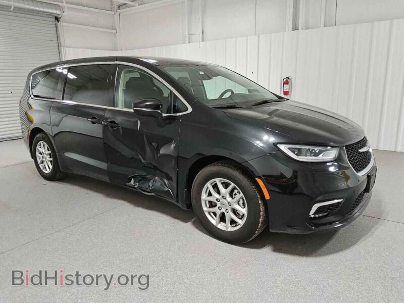 2023 Chrysler PACIFICA (VIN 2C4RC1BG0PR594460) — фото 4 из 13