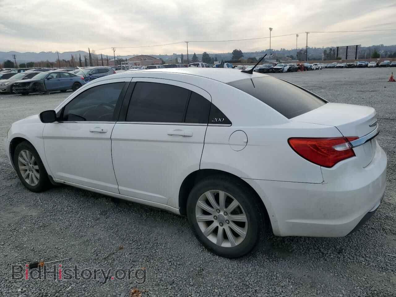 2012 CHRYSLER 200 - VIN: 1C3CCBBB3CN117727 - Photo 2