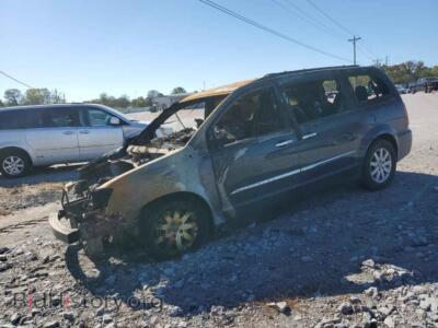 2016 Chrysler MINIVAN Touring, blue — VIN 2C4RC1BG9GR190900, Copart