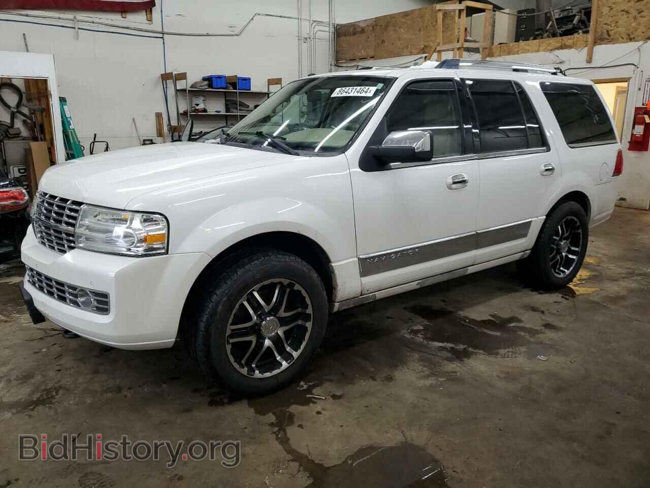 Photo 5LMJJ2J51AEJ09720 - LINCOLN NAVIGATOR 2010