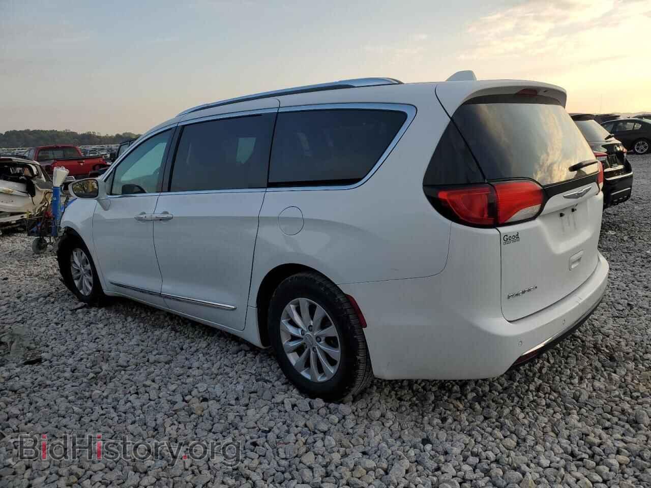 2018 CHRYSLER PACIFICA - VIN: 2C4RC1BG7JR217423 - Фото 2