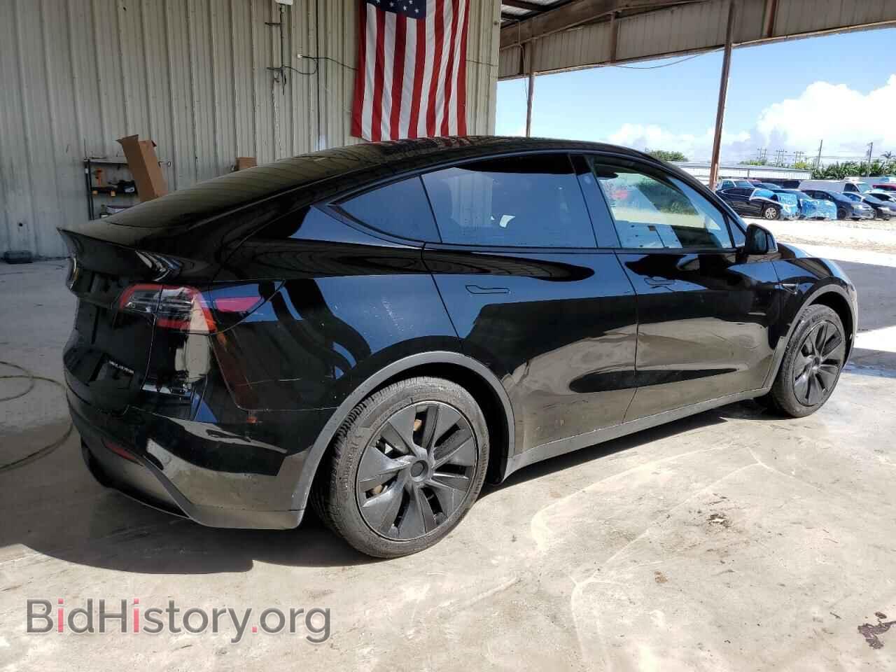 2024 TESLA MODEL Y - VIN: 7SAYGAEE2RF212375 - Фото 3