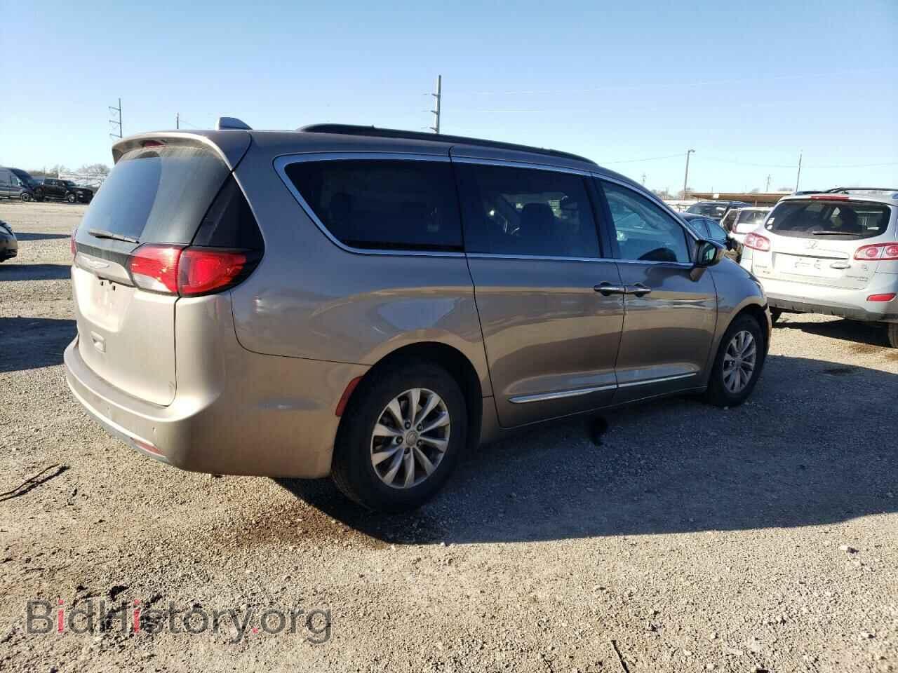 2017 CHRYSLER PACIFICA - VIN: 2C4RC1BG1HR575997 - Фото 3