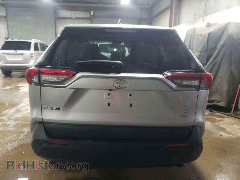 2023 Toyota RAV4 (VIN 2T3F1RFV0PC343185) — фото 6 из 13