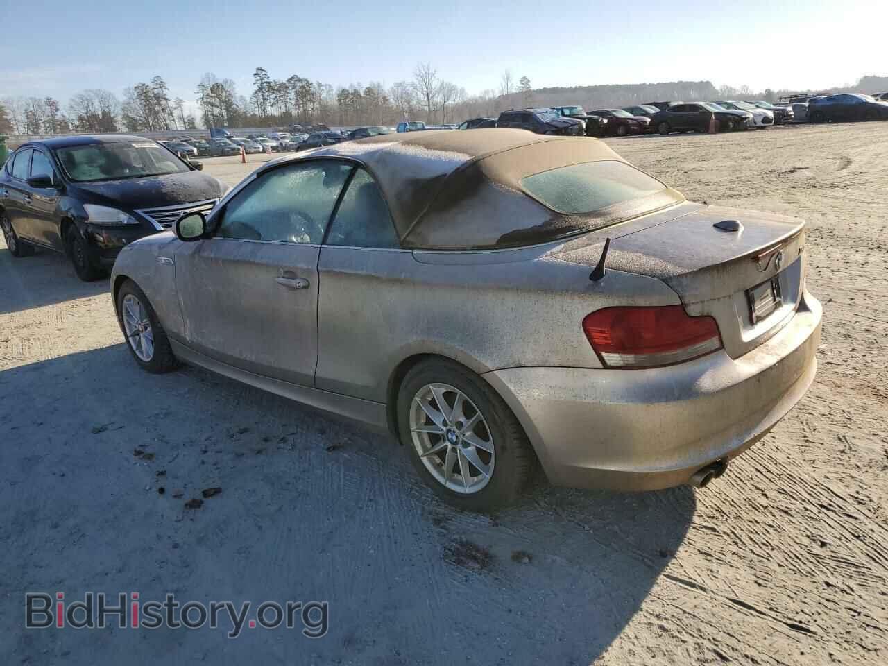 2011 BMW 1 SERIES - VIN: WBAUL7C52BVM79341 - Фото 2