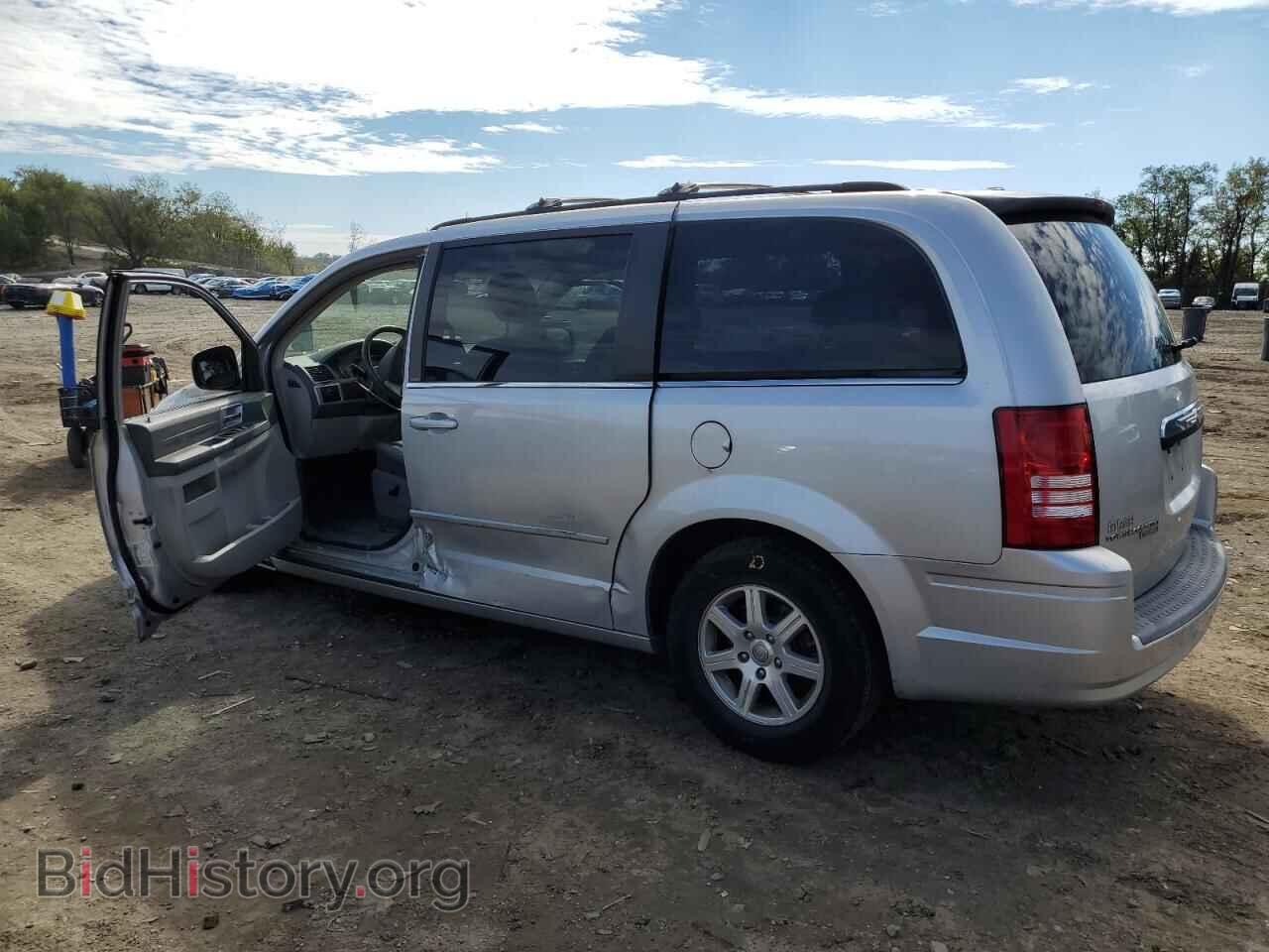 2008 CHRYSLER MINIVAN - VIN: 2A8HR54P58R655911 - Фото 2