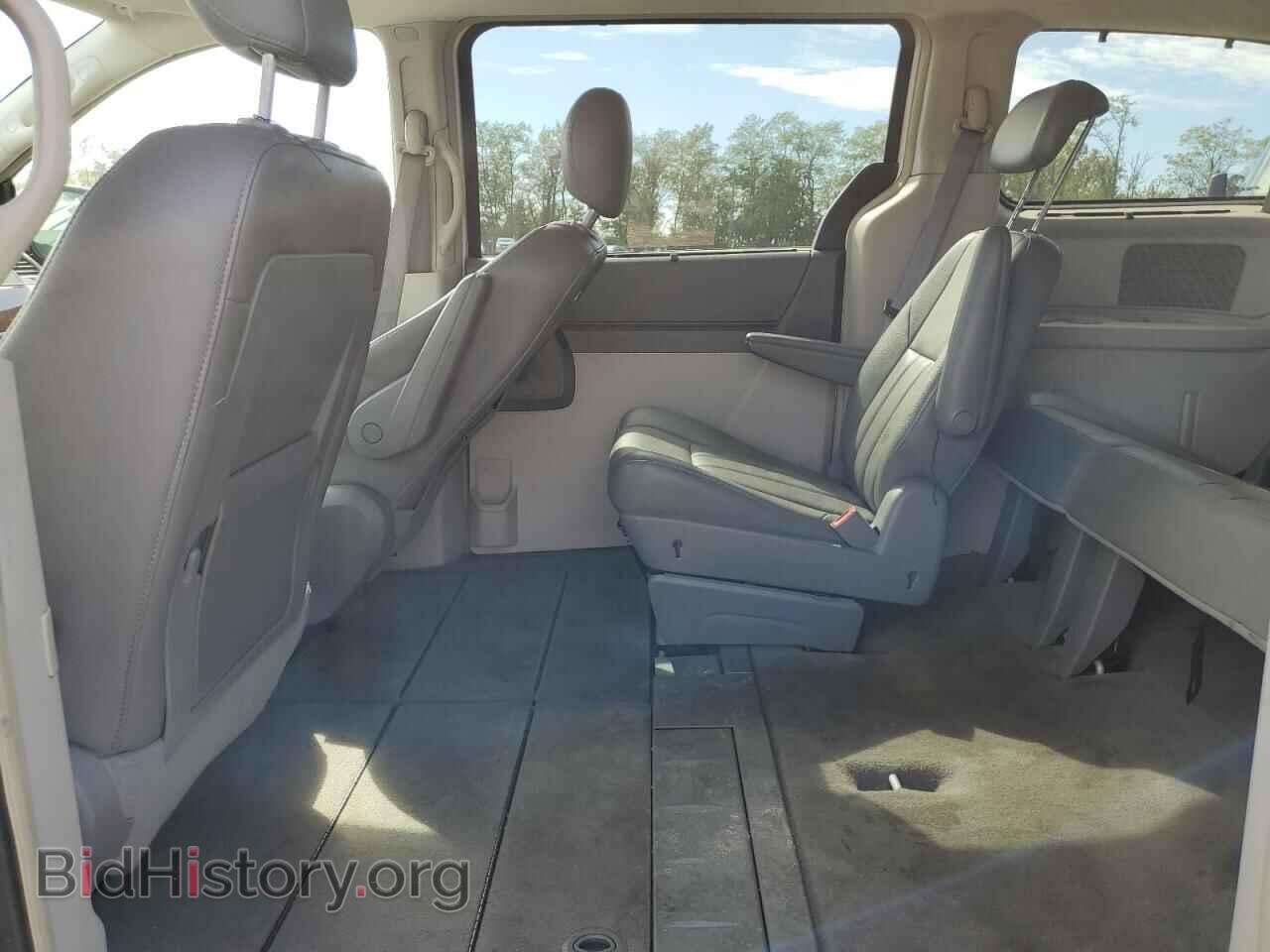 2008 CHRYSLER MINIVAN - VIN: 2A8HR54P58R655911 - Фото 11