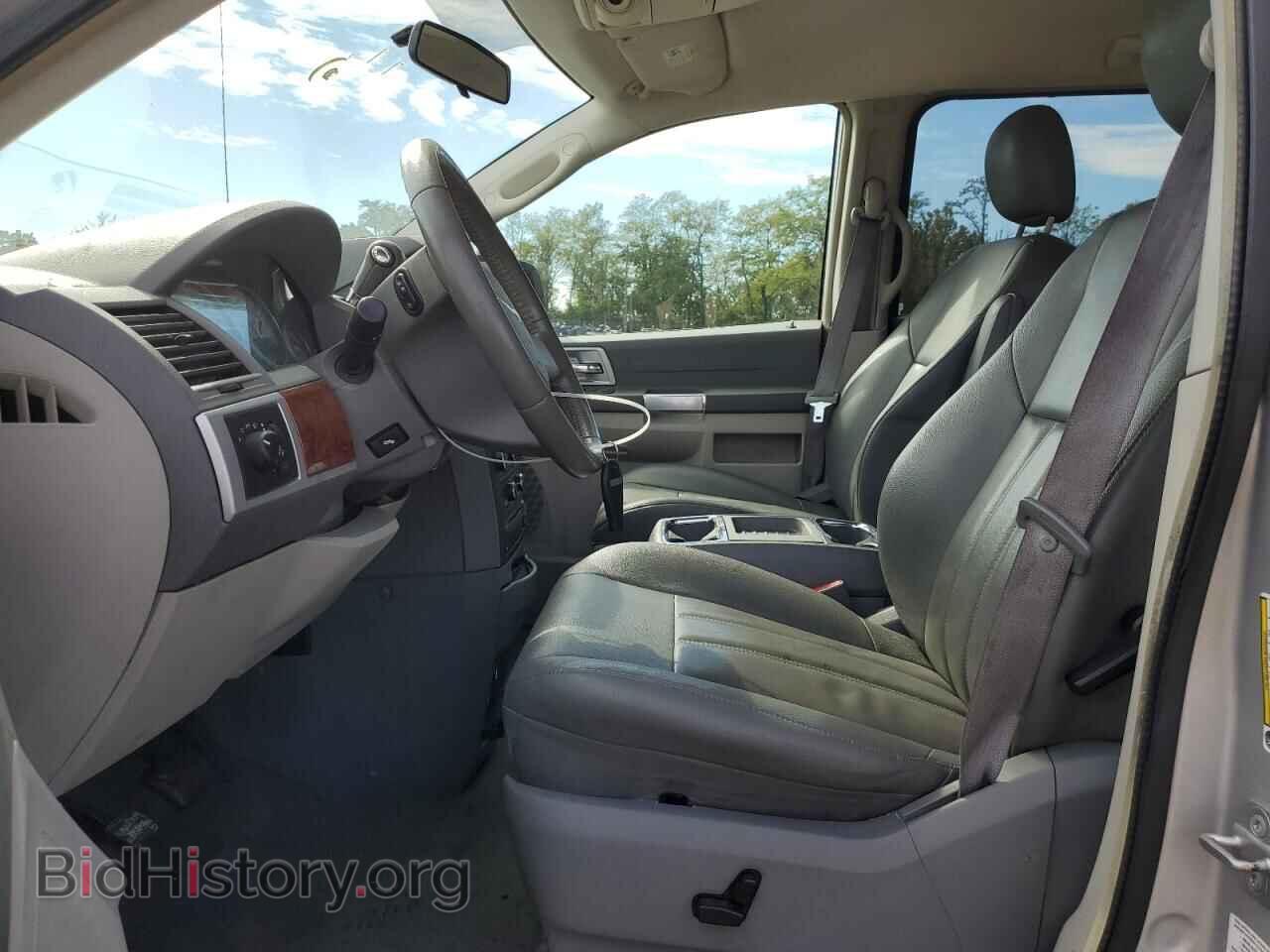 2008 CHRYSLER MINIVAN - VIN: 2A8HR54P58R655911 - Фото 7
